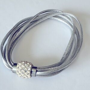 Leather/Crystal Bracelet.
